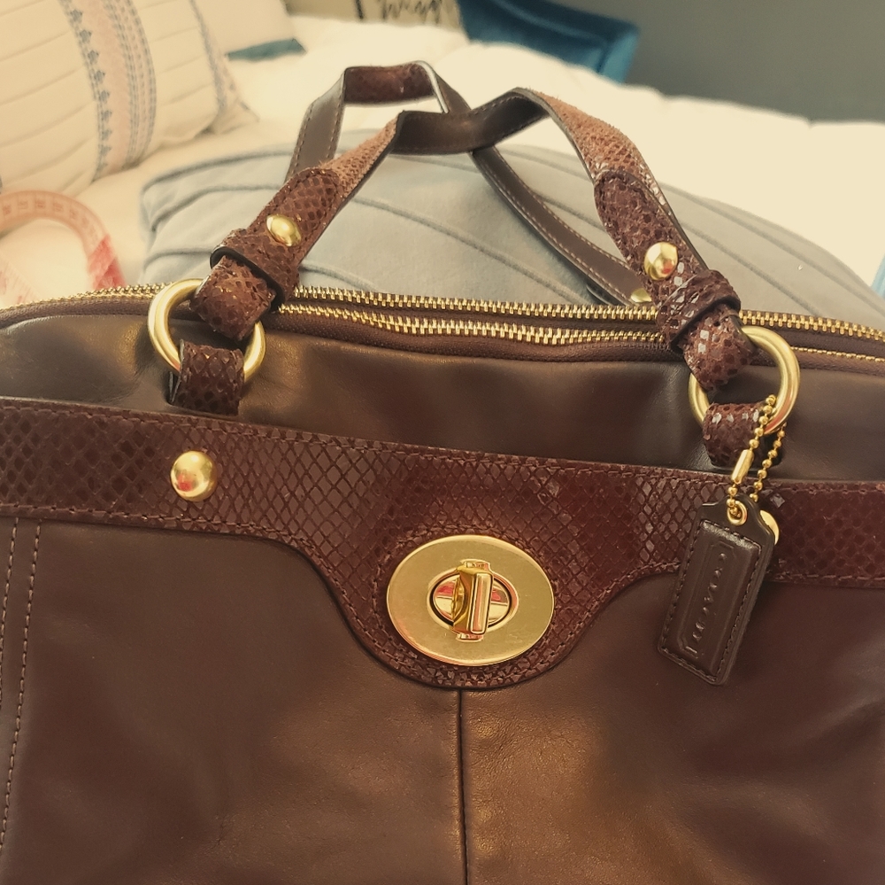 Coach handbag - Picture 7 of 16